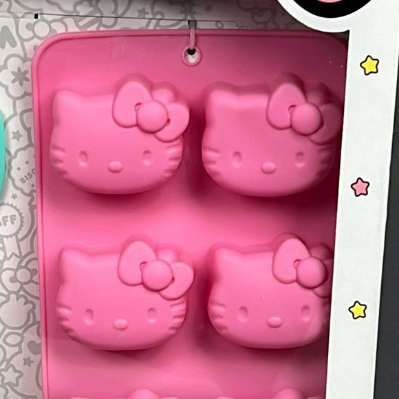 SAN RIO Hello Kitty 23 Piece Bake Set NIP - Picture 2 of 6